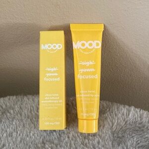 Mood citrus aromatherapy oil and lip salve combo